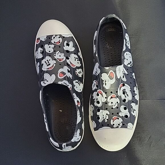 BRAND NEW DISNEY NATIVE SHOES MICKEY MOUSE ALL OVER PRINT - Picture 12 of 16